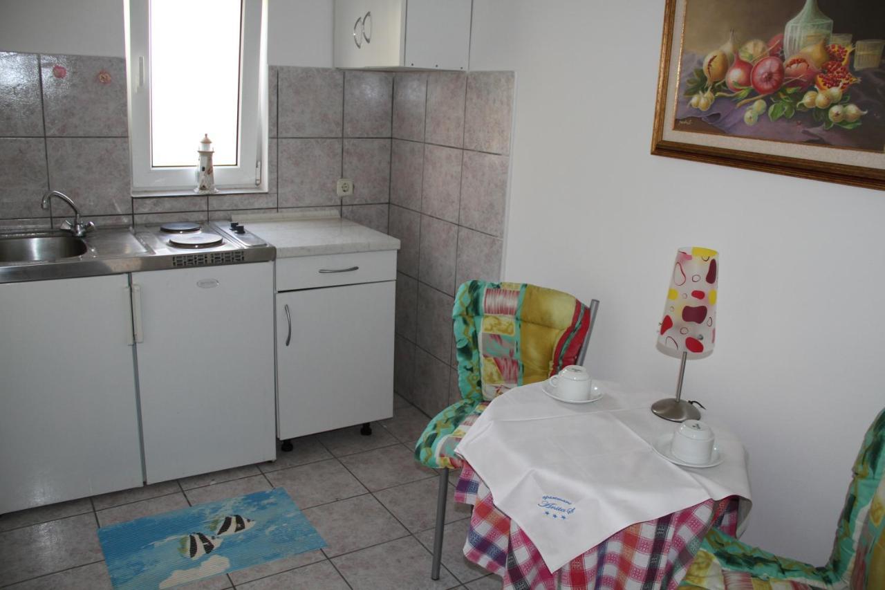 Apartmani Anitas Gradac  Exterior foto
